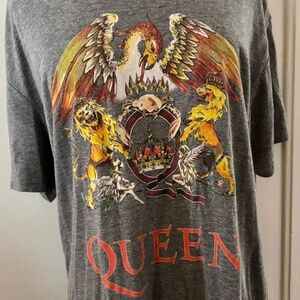 Large Men's t-shirt from Queen & Adam Lambert concert 2014.